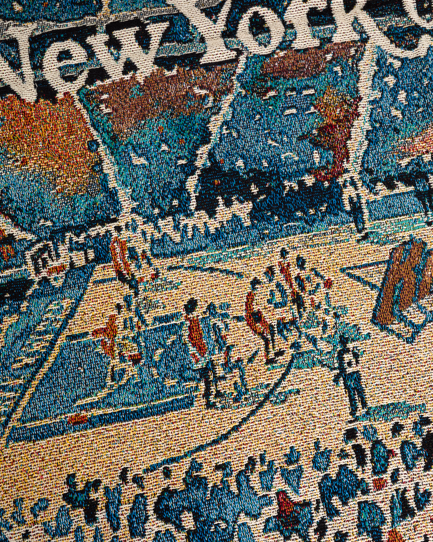 Knicks Gardencolor Throw Blanket
