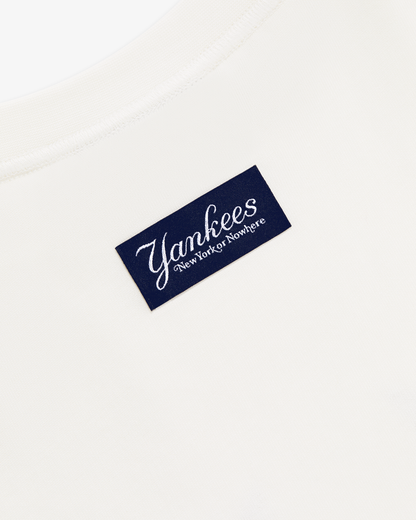 Yankees Pastime Oversized Crop T-Shirt